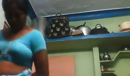 Kimmy Granger吮吸大迪克，他妈的