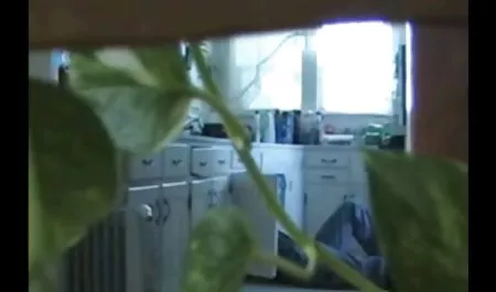 小屁股从安东尼奥获得肛交
