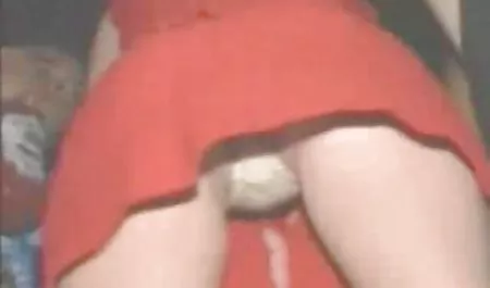 青少年辣妹在按摩期间撞了